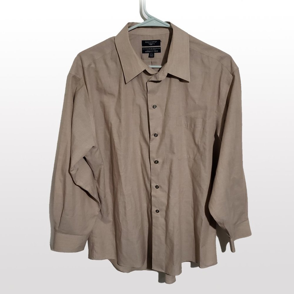 Dockers WrinkleFree Long-Sleeve Button Down Shirt